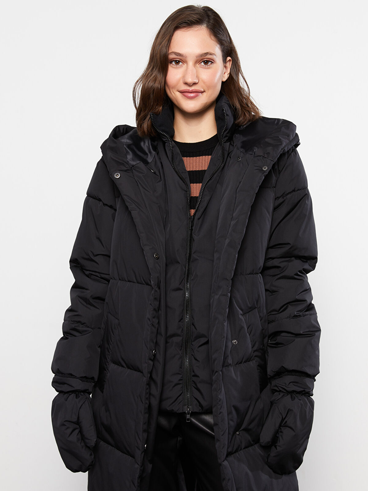 Hooded Plain Long Sleeve Women's Down Jacket and Gloves Hooded Plain Long Sleeve Women's Down Jacket and Gloves