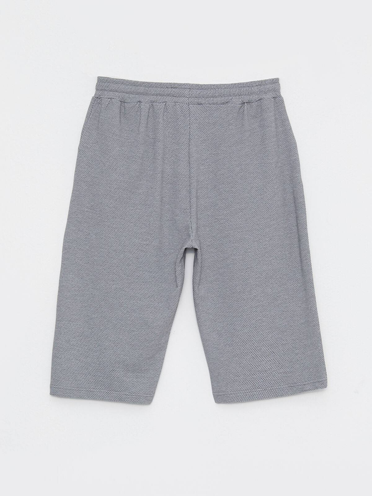 スラックス HUECLOSET Triangle Bermuda Slacks SE24 HUE Women's Game Changing Bermuda Short, Black at Amazon
