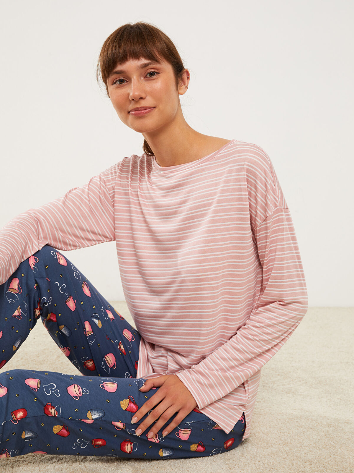 Crew Neck Striped Long Sleeve Women's Pajama Top -W28619Z8