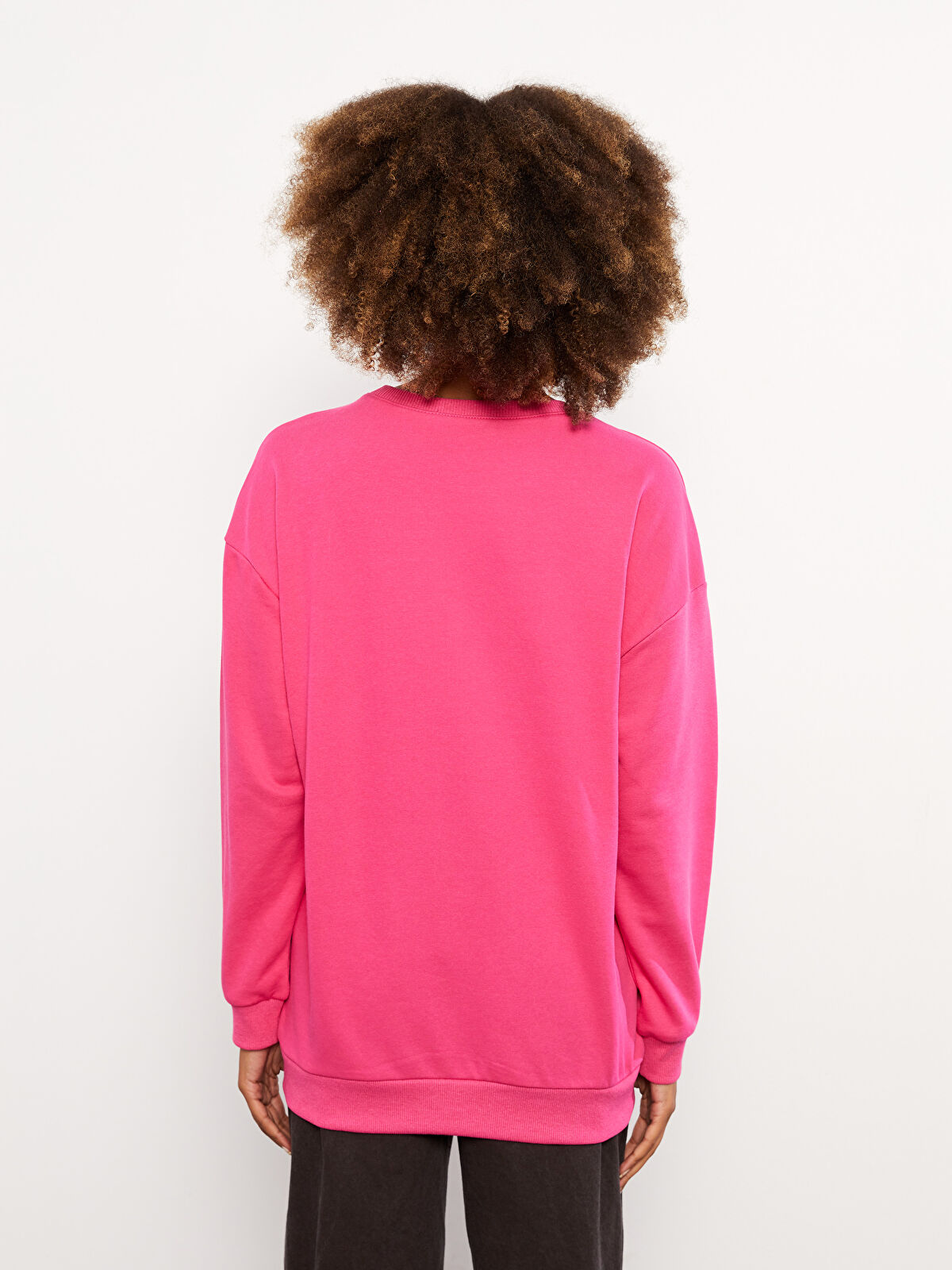 Crew Neck Tweety Printed Long Sleeve Women s Sweatshirt W2HP56Z8 GZ6 W2HP56Z8 GZ6 LC Waikiki
