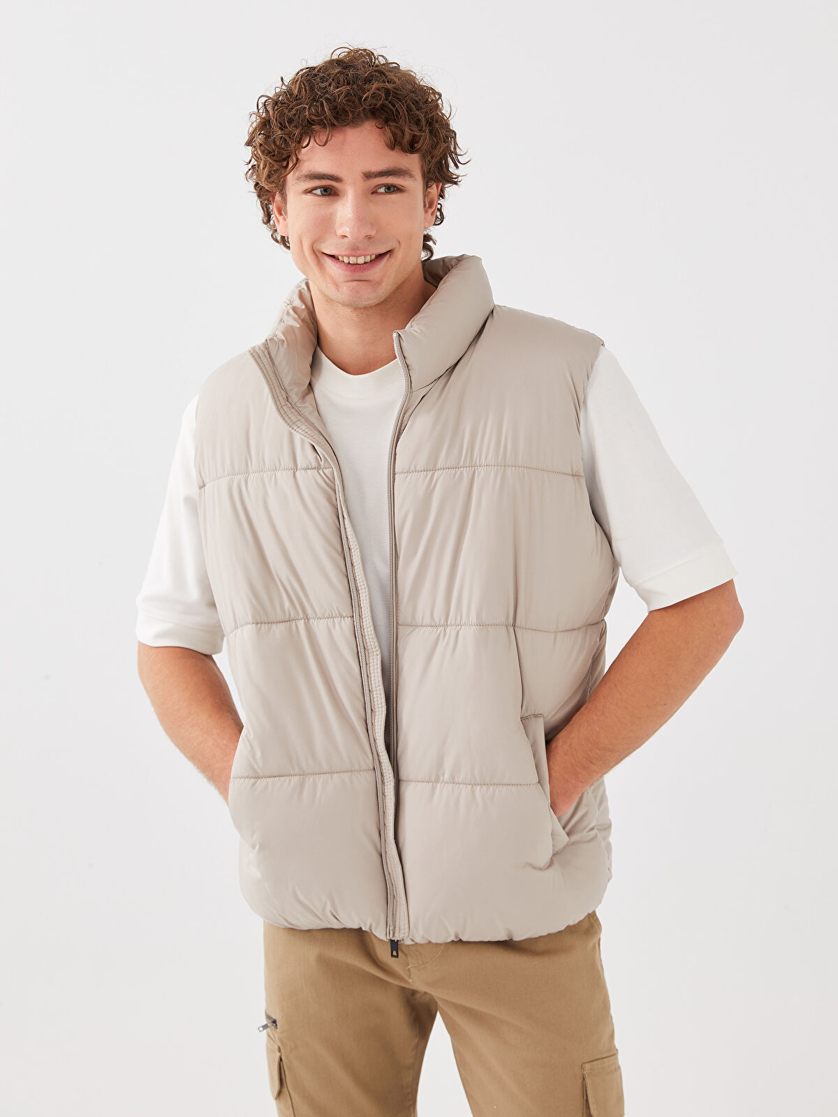 高評価の贈り物 Standard Fit Turtle Neck Men's Down Vest -S30356Z8-FWZ - S30356Z8-FWZ - LC  Waikiki トップス