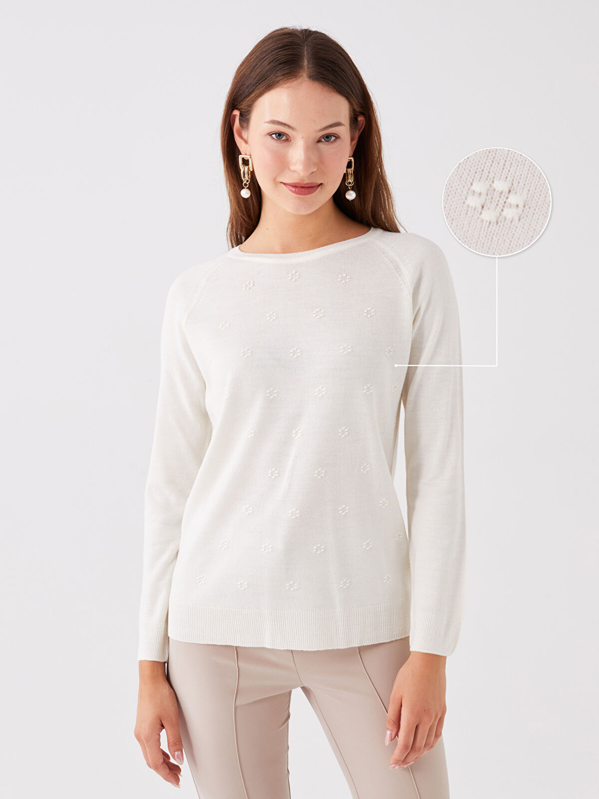 White crew deals neck jumper womens