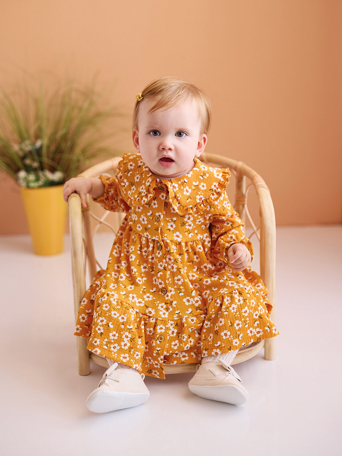 Baby girl deals dress shirt
