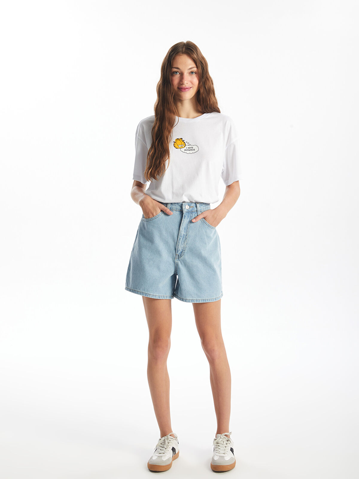 Tシャツ・カットソー Side Big Denim Shorts 4COL LC WAIKIKI Standard Fit Women's Floral Embroidered Denim