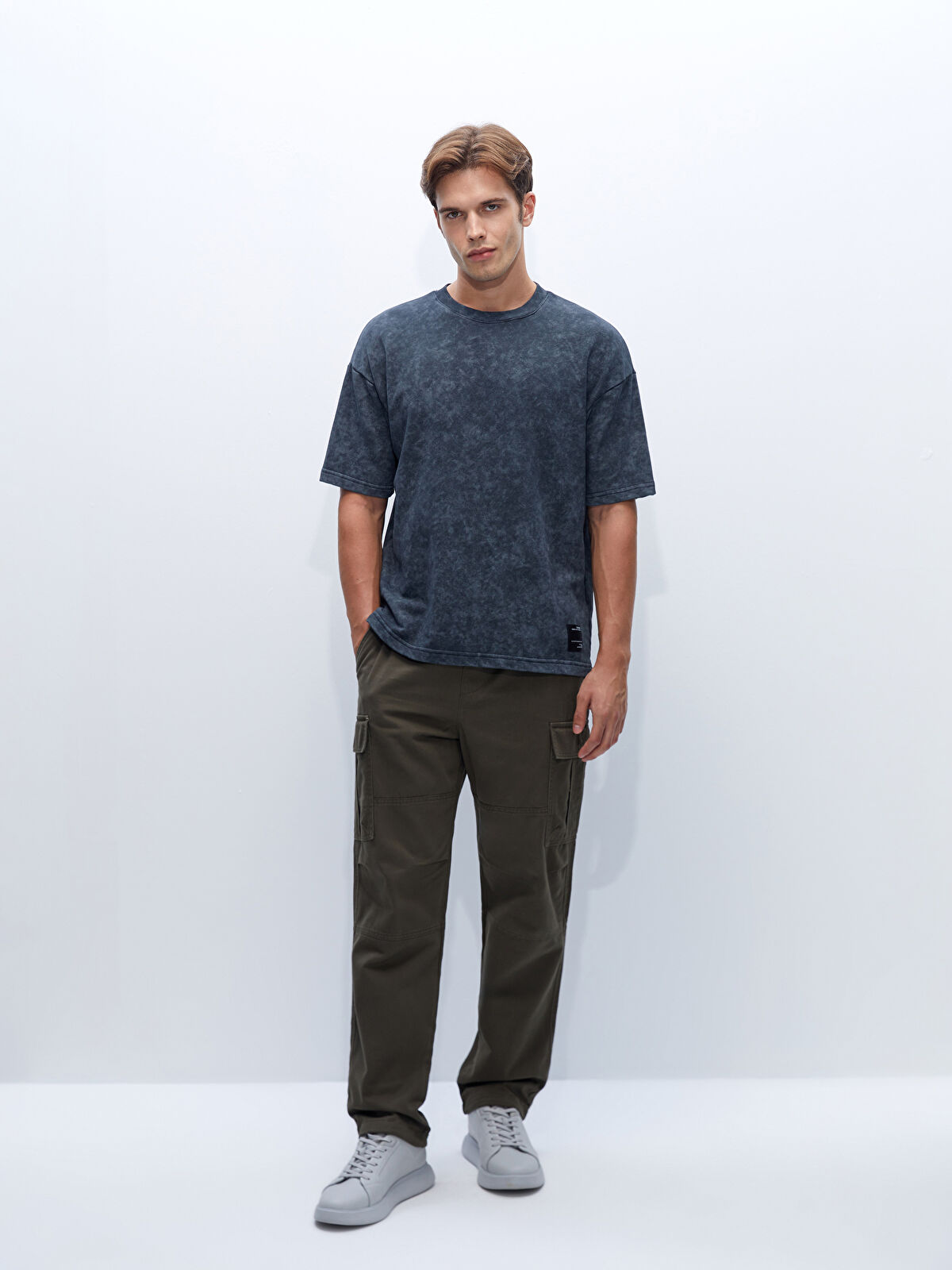 Comfortable Fit Gabardine Men's Cargo Pants -W42240Z8-SEM - W42240Z8-SEM -  LC Waikiki