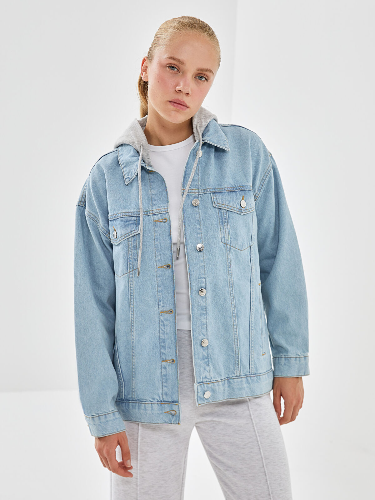 Hooded Jean Jacket 90s Denim Jacket Red Sweatshirt Hood Jean