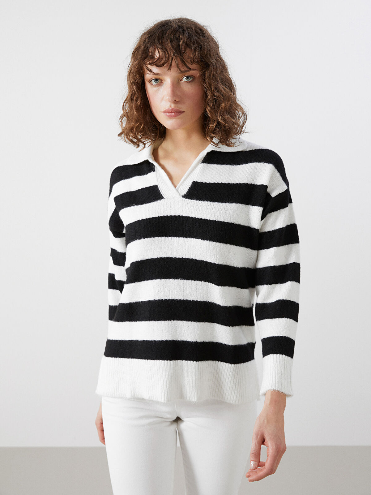 Polo Neck Color Blocked Long Sleeve Oversize Women's Knitwear Sweater  -W4FG97Z8-LEG - W4FG97Z8-LEG - LC Waikiki