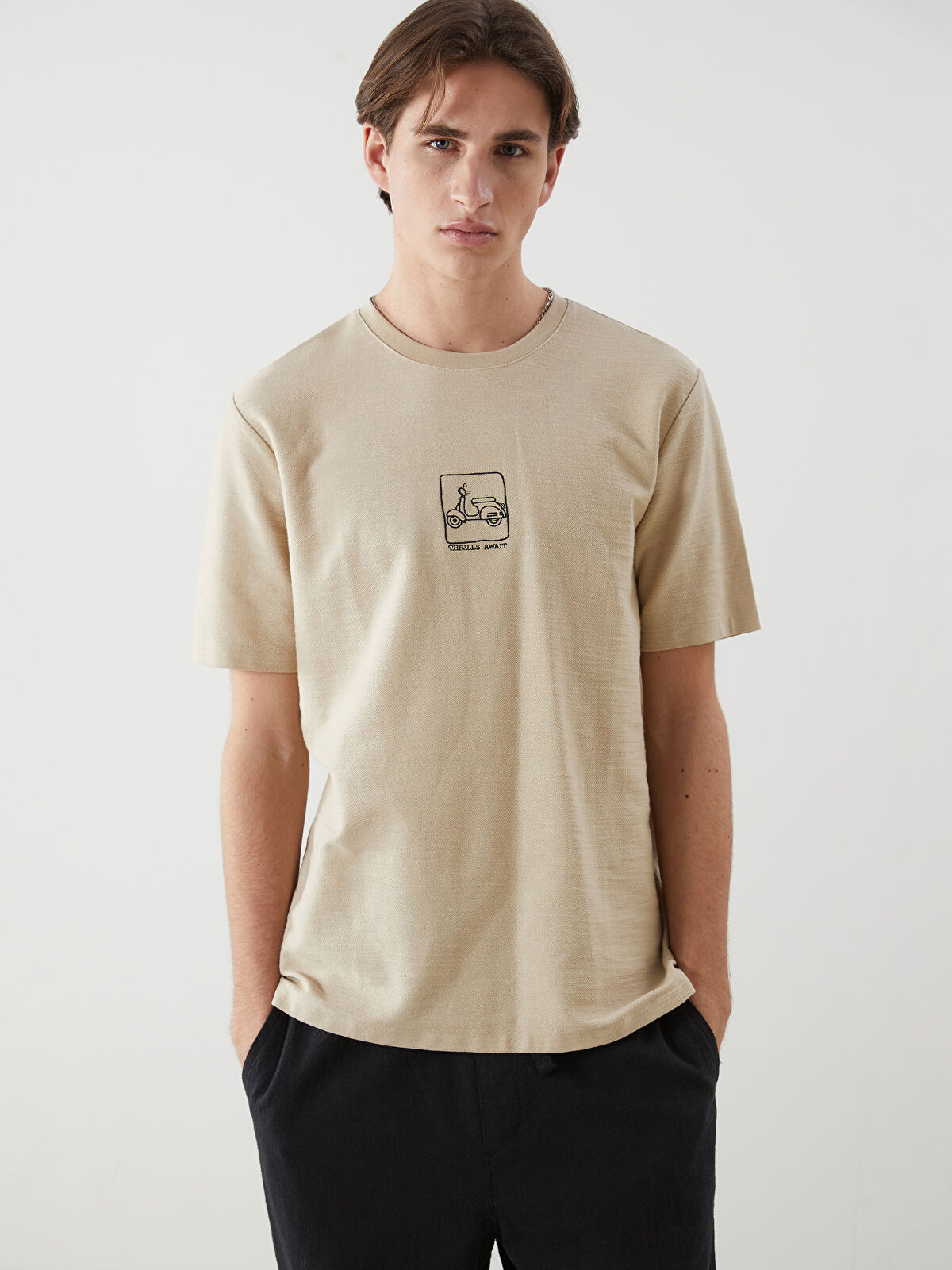 【セール 登場から人気沸騰】 Men's Neck Crew Embroidered T-Shirt S56396Z8 - -S56396Z8-VGK メンズウェア