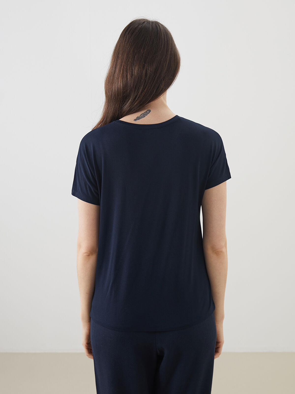 絶妙なデザイン Crew Neck Striped Women's T-Shirt -S5ED71Z8-E1J - S5ED71Z8 トップス
