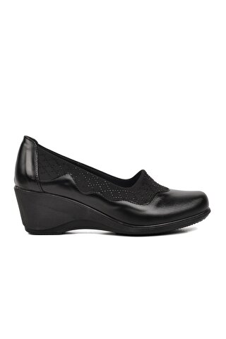 Ayakmod Siyah Kadın Dolgu Topuk Klasik Ayakkabı 651501