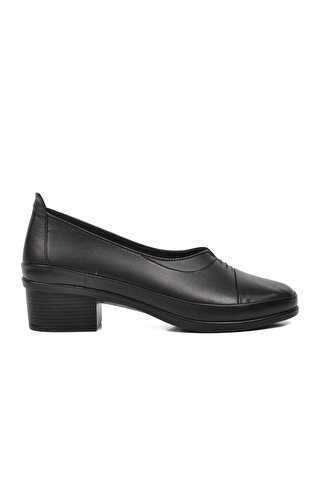 Ayakmod Siyah Hakiki Deri Kadın Klasik Ayakkabı 562106