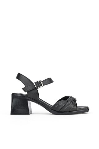 Ziya Ayakkabı Kadın Hakiki Deri Topuklu Sandalet 131992 19001 Siyah