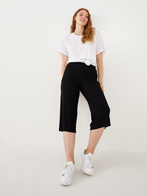 Shorts and Capris - Women - Outlet - 1 