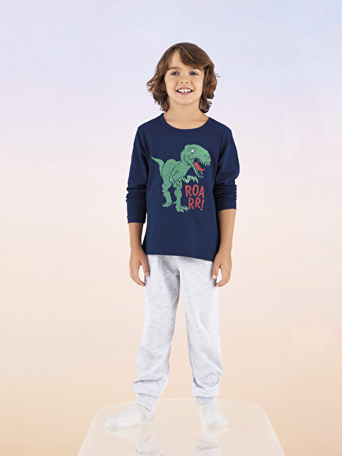 Пижамный комплект для мальчиков с круглым вырезом и длинными рукавами - LC WAIKIKI