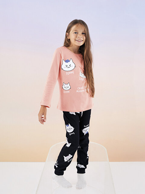 Пижамный комплект для девочек с круглым вырезом и длинными рукавами - LC WAIKIKI