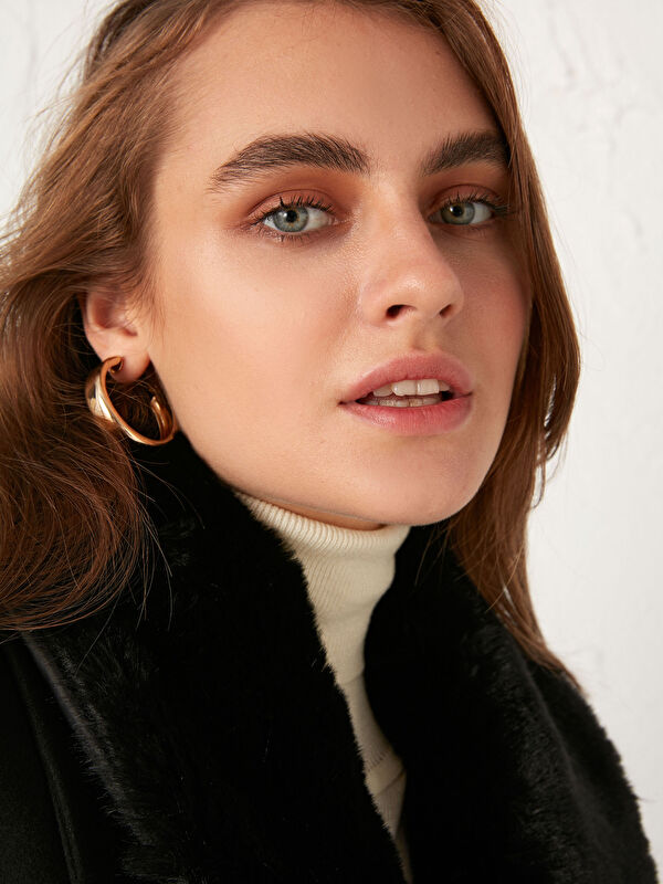 K&uuml;rk Yakalı Kuşaklı Kaşe Kaban