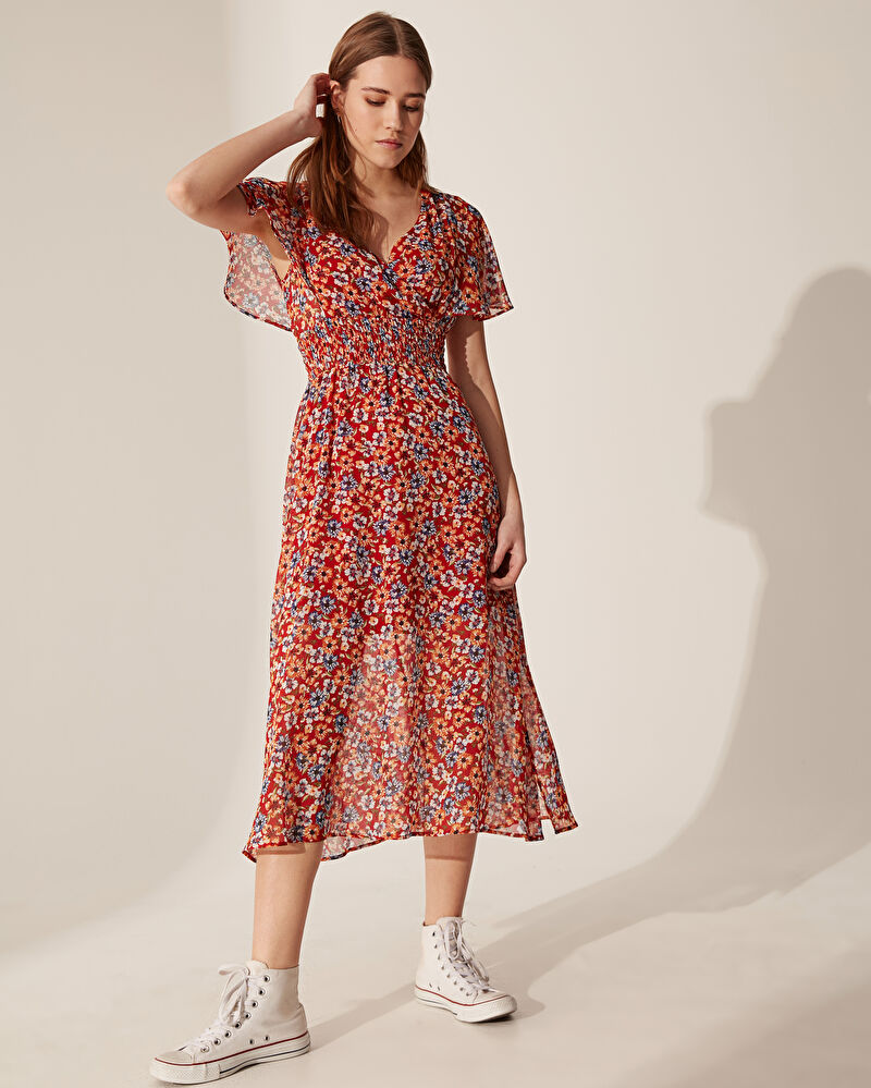 Lc Waikiki Cicekli Elbiseler