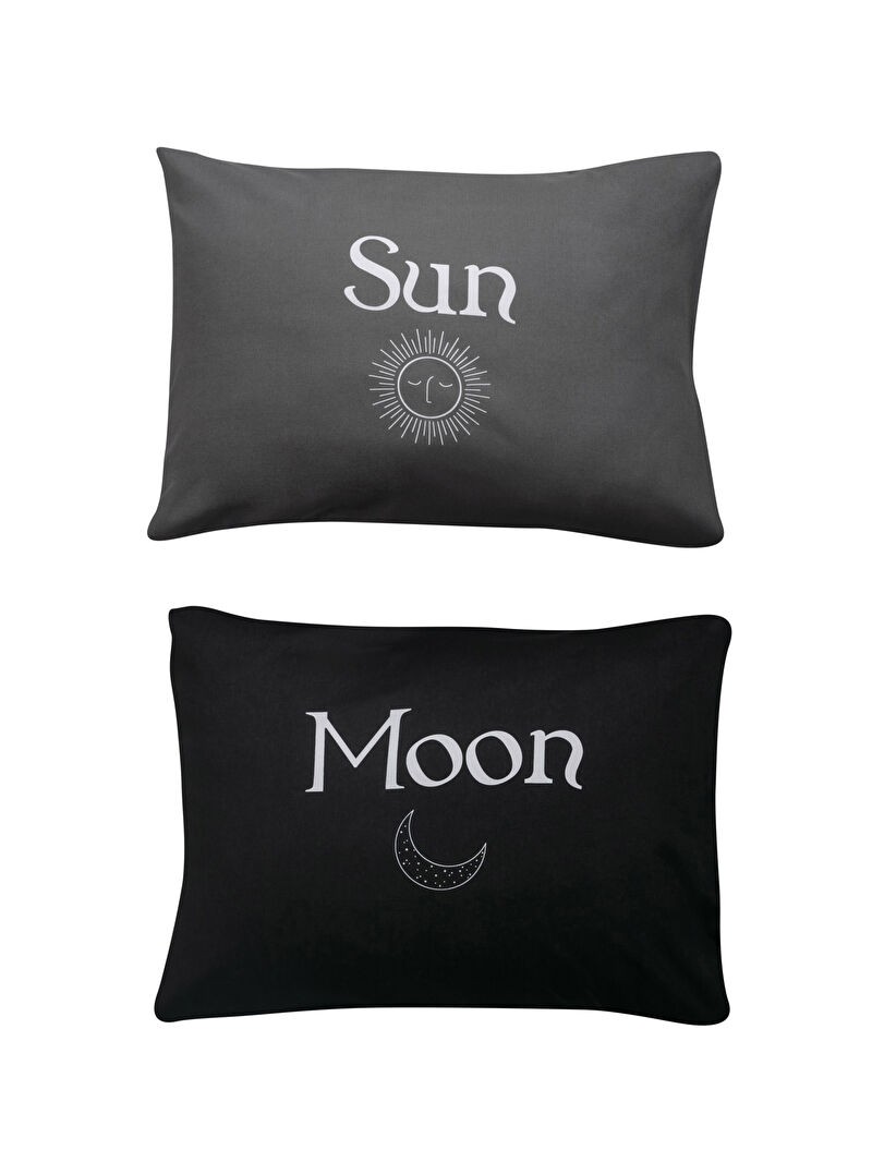 patterned pillowcases