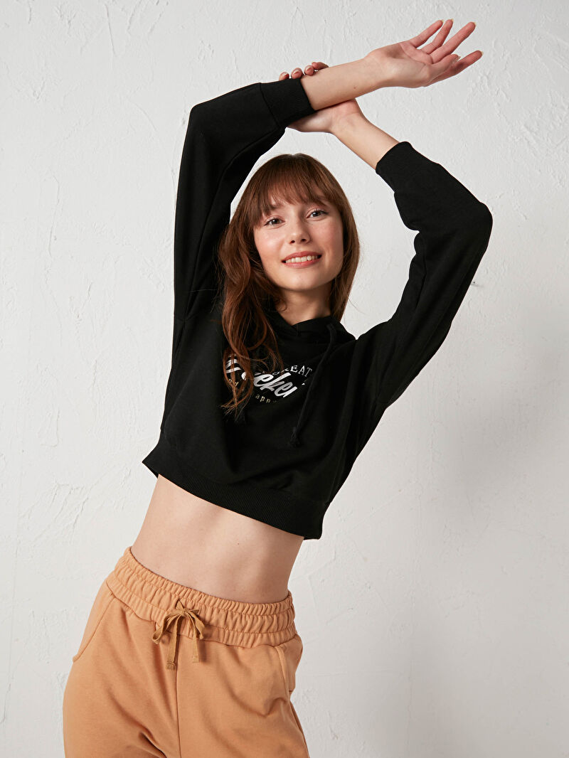 siyah lcw green slogan baskili pamuklu sweatshirt lc waikiki