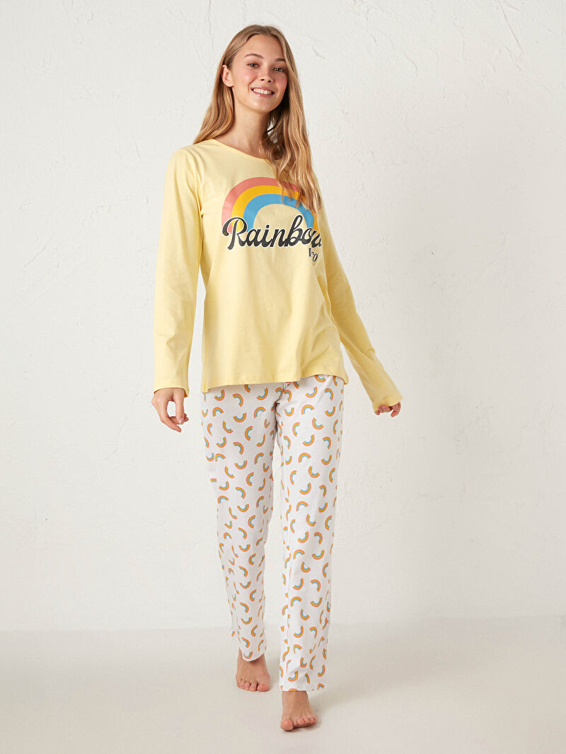 sari baskili pamuklu pijama takimi lc waikiki