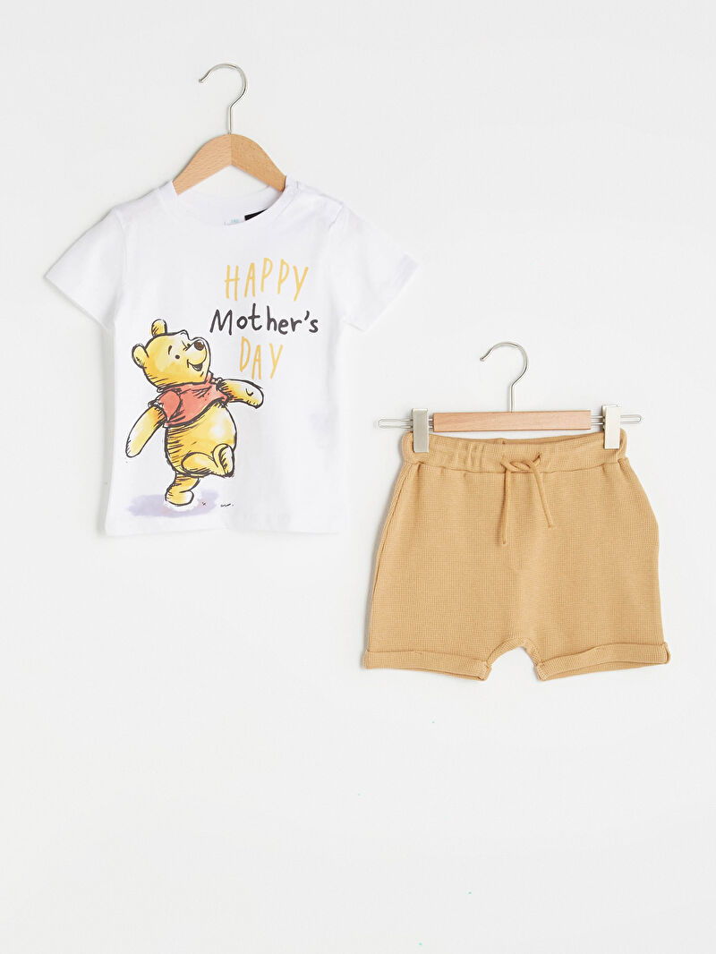 Beyaz Bisiklet Yaka Kısa Kollu Winnie the Pooh Baskılı