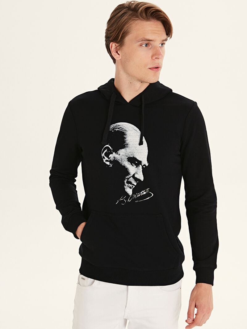 Siyah Ataturk Baskili Kapusonlu Sweatshirt Lc Waikiki