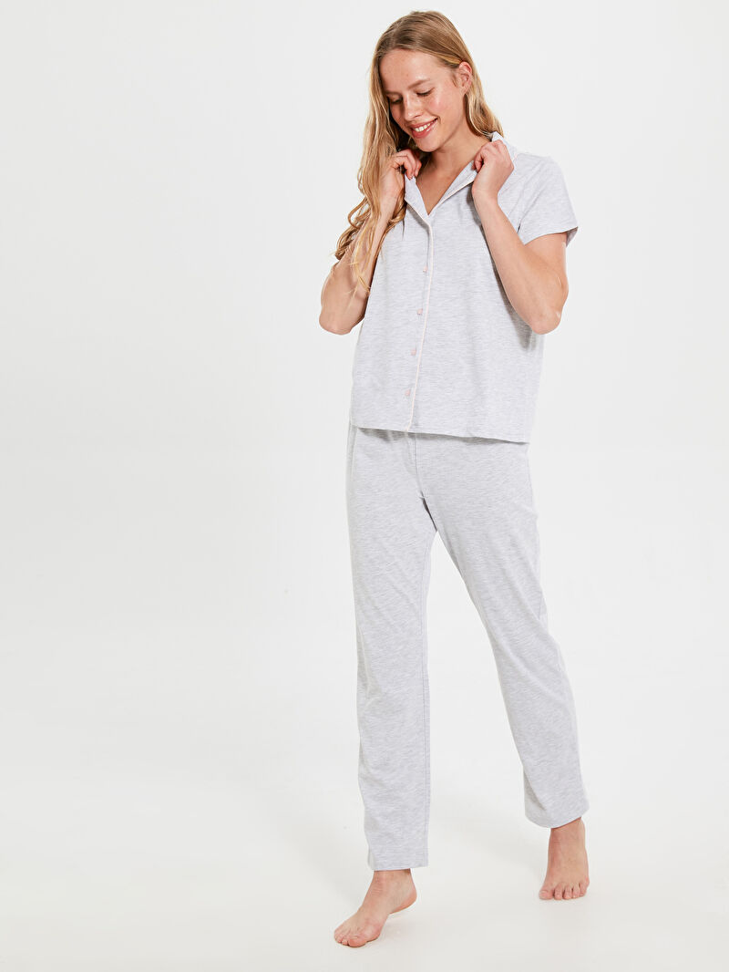 Gri Kendinden Desenli Yakali Pijama Takimi Lc Waikiki