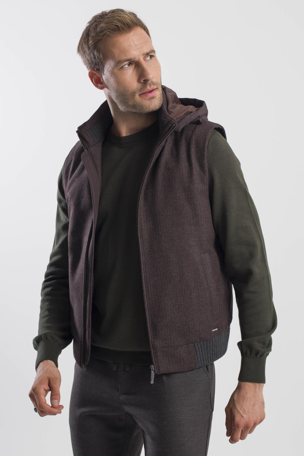 JAKAMEN Kahve Comfort Fit Desenli Çıkarılabilir Kapüşonlu Yelek görsel 3