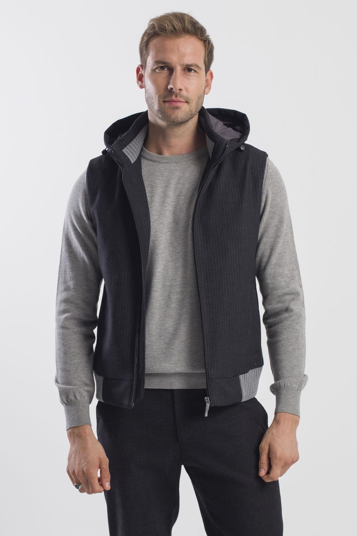 JAKAMEN Siyah Comfort Fit Desenli Çıkarılabilir Kapüşonlu Yelek
