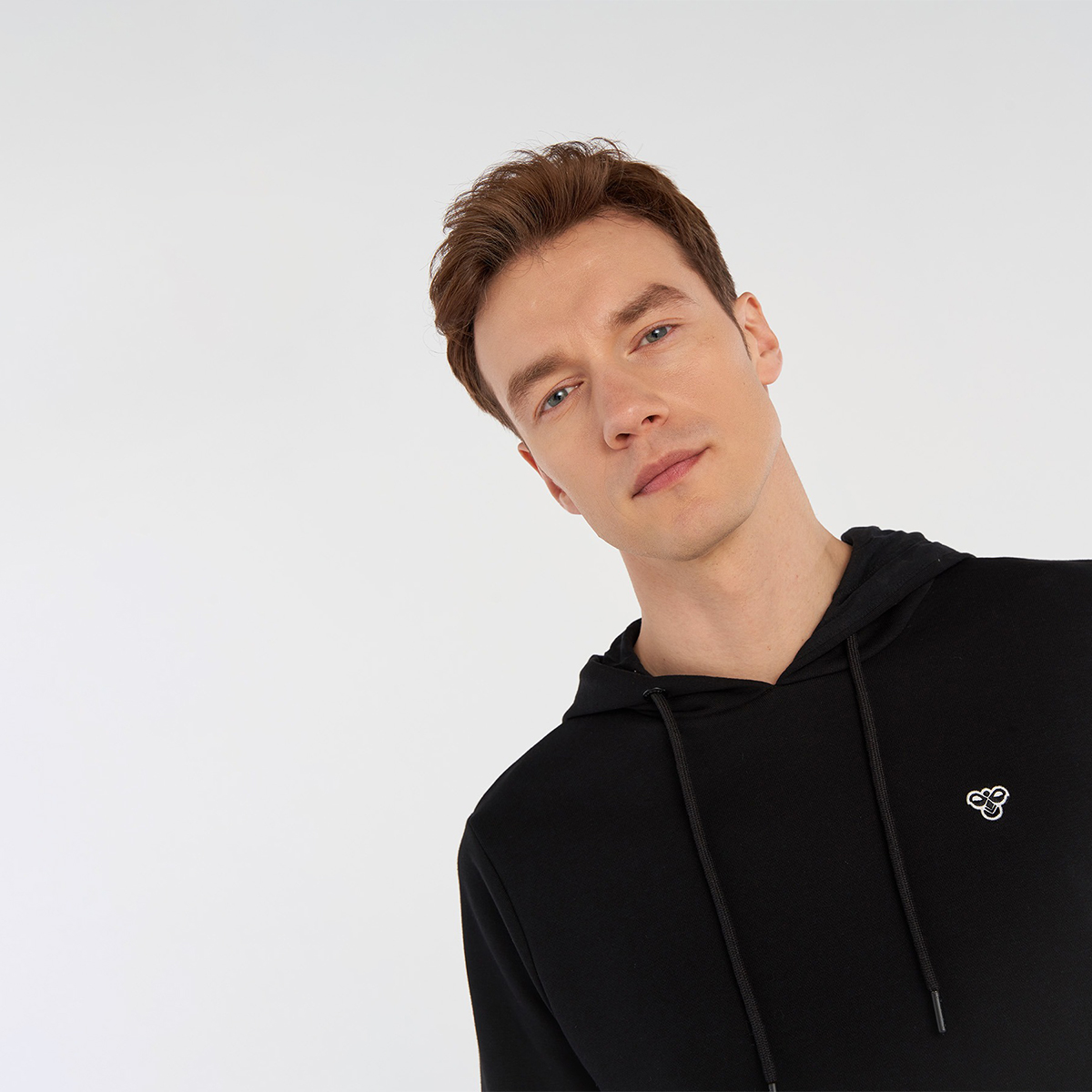 Hummel T-Ic Ico Erkek Siyah Kapüşonlu Sweatshirt görsel 3