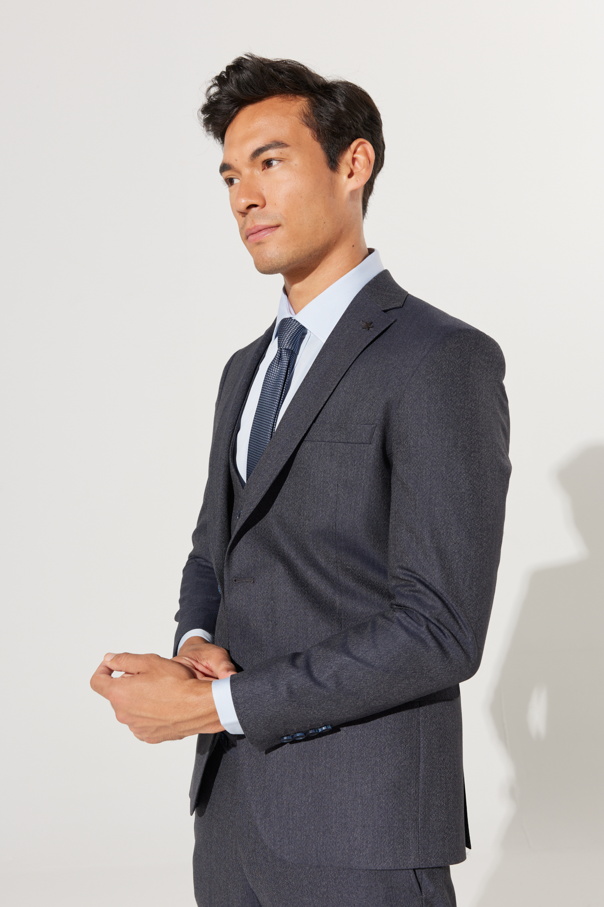 Altınyıldız Classics Erkek Lacivert-Gri Slim Fit Dar Kesim Mono Yaka Desenli Yünlü Yelekli Takım Elbise görsel 7