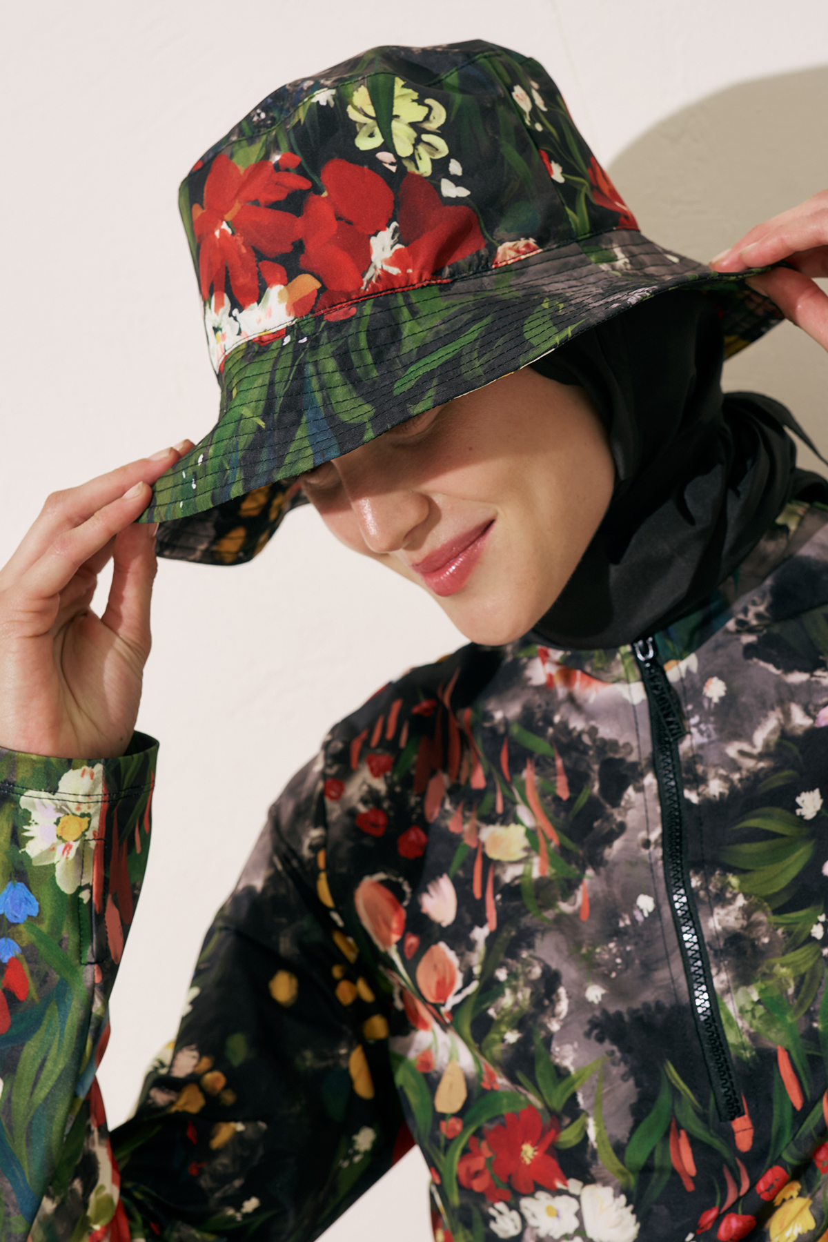 Manuka Eşarp Detaylı Bucket Şapka Dark Garden görsel 2