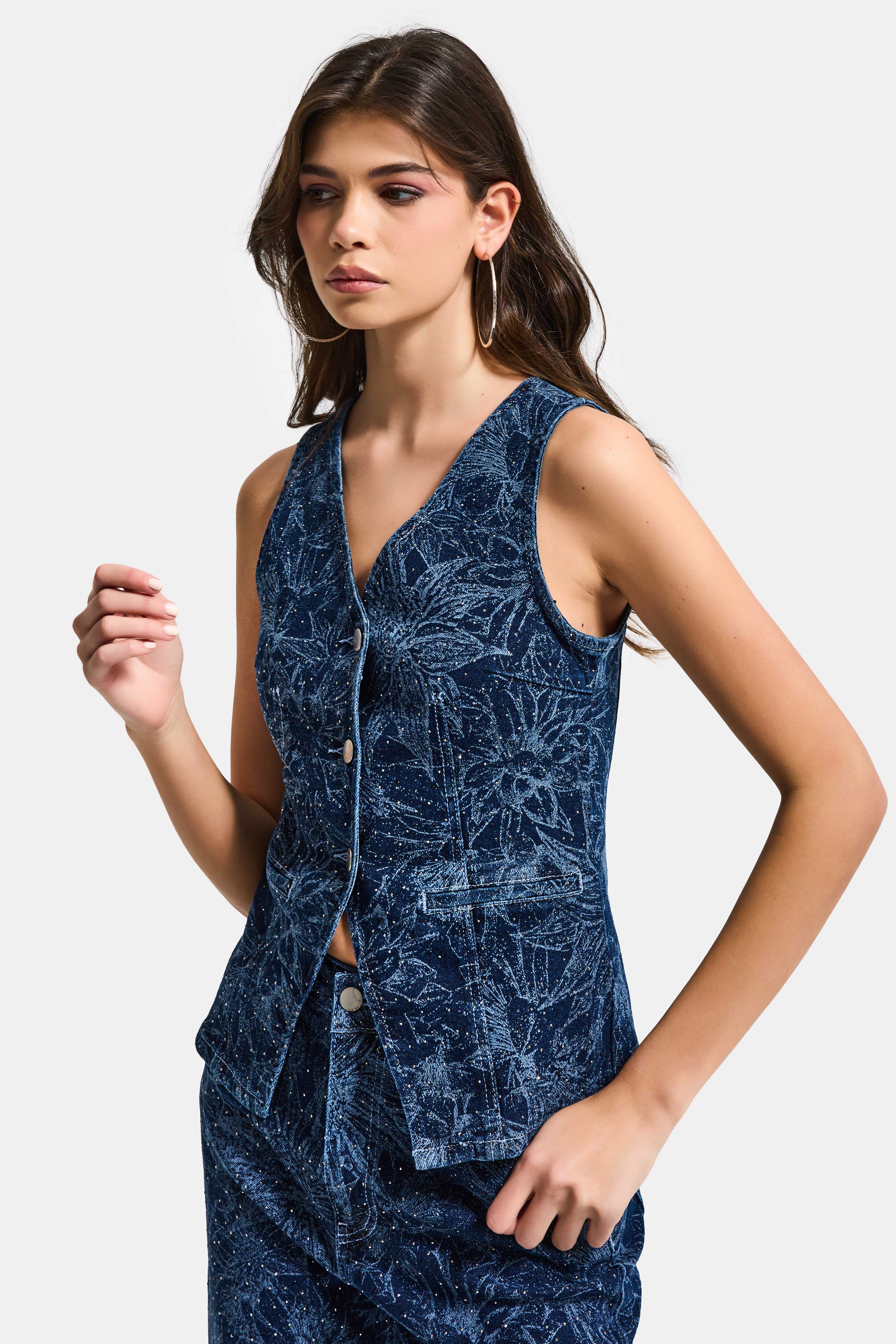 It's Basic Kadın Mavi 1s6-7 Önü Düğmeli Çiçek Desenli Parlak Taşlı Tasarım Denim Yelek görsel 3