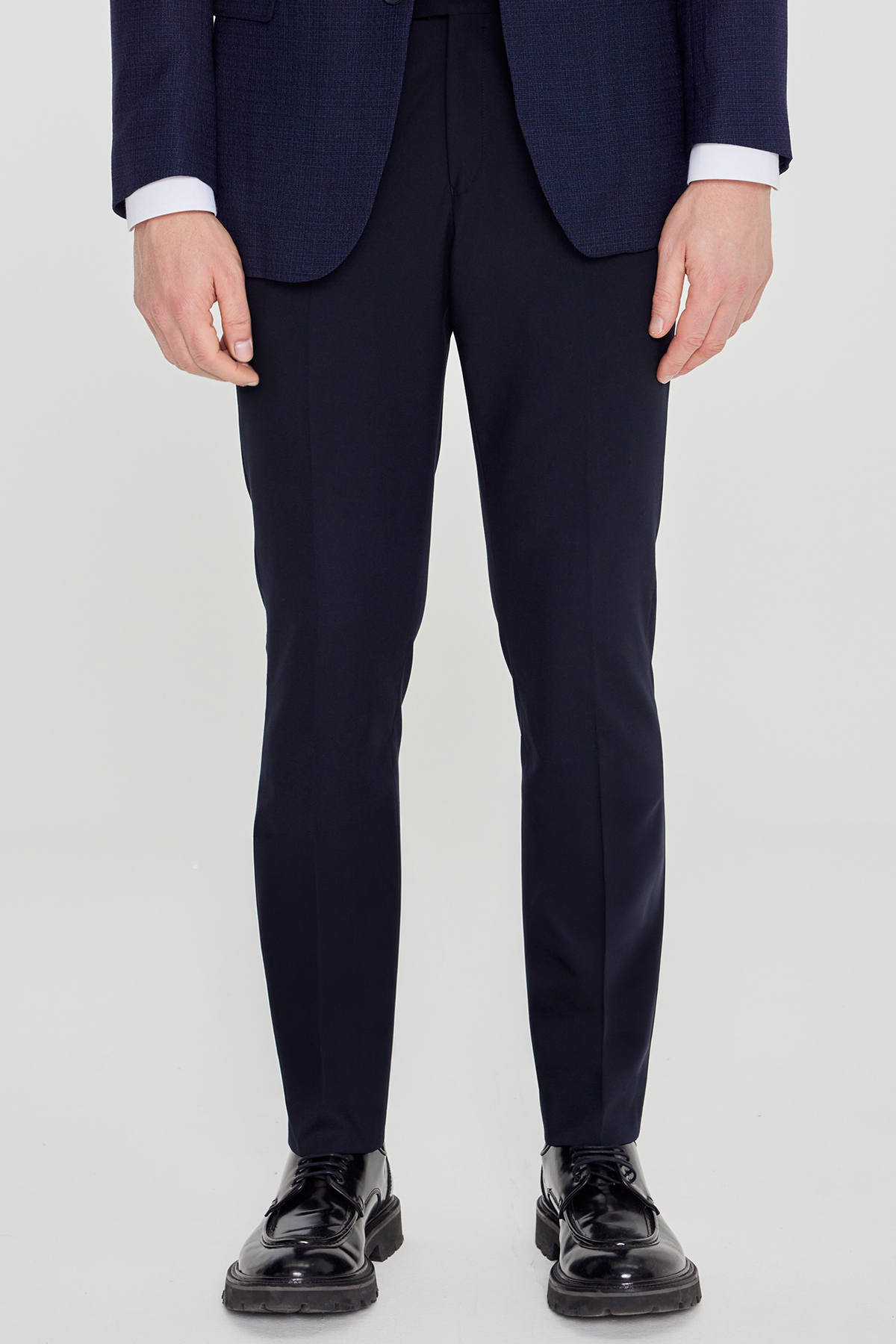 Altınyıldız Classics Erkek Lacivert-Mavi Slim Fit Mono Yaka Desenli Çift Pantolonlu Takım Elbise görsel 4