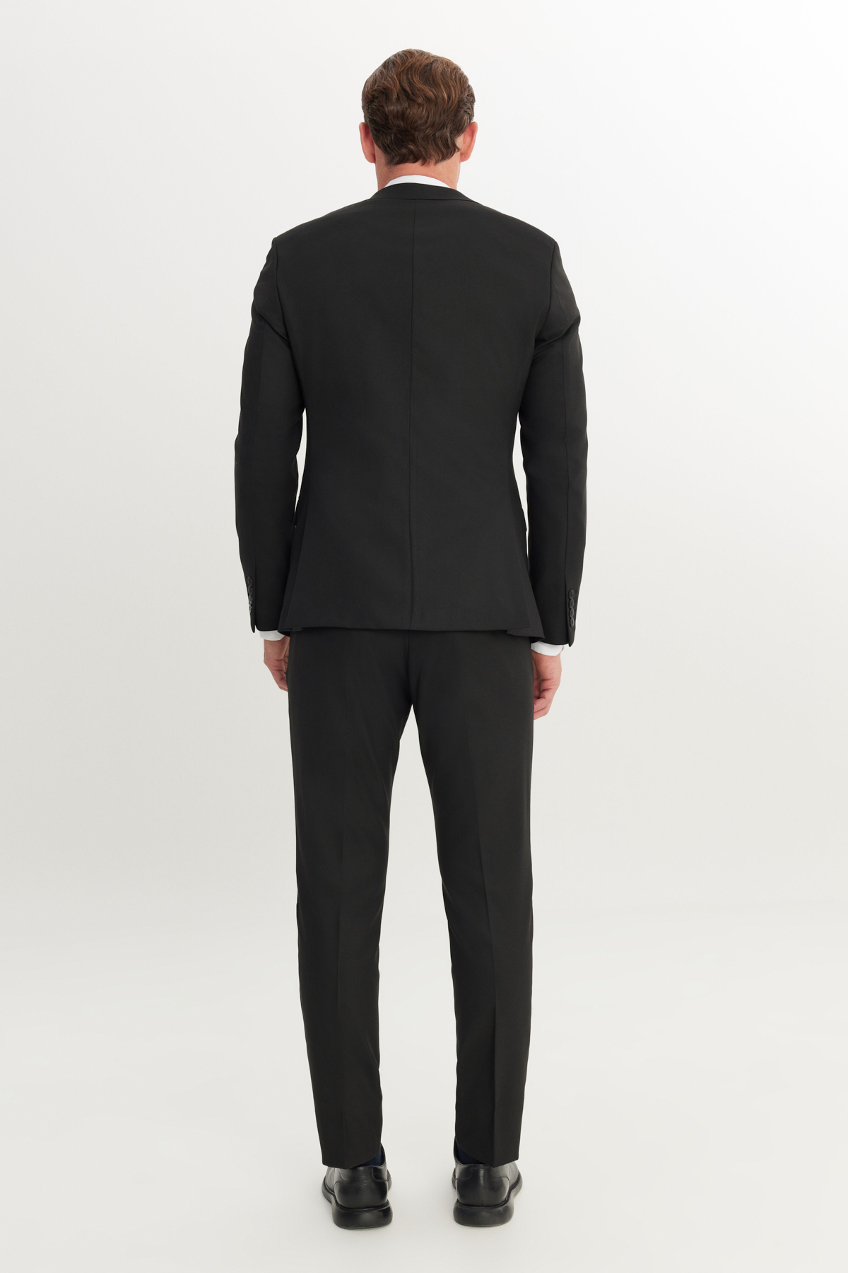 AC&Co / Altınyıldız Classics Erkek Siyah Slim Fit Dar Kesim Kırlangıç Yaka Kapak Cepli Yelekli Takım Elbise görsel 8