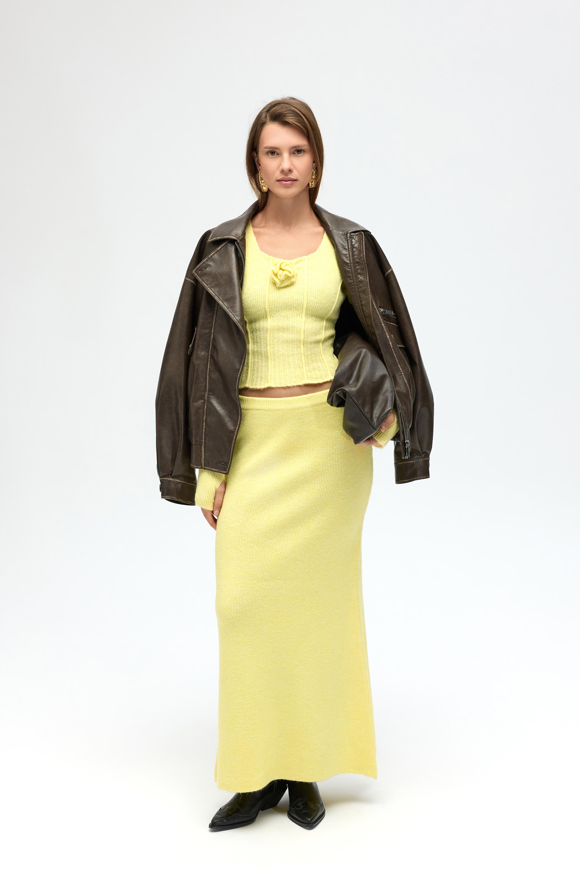 Mai Collection Lumi Gül Detay Sarı Crop Etek Triko Takım görsel 6