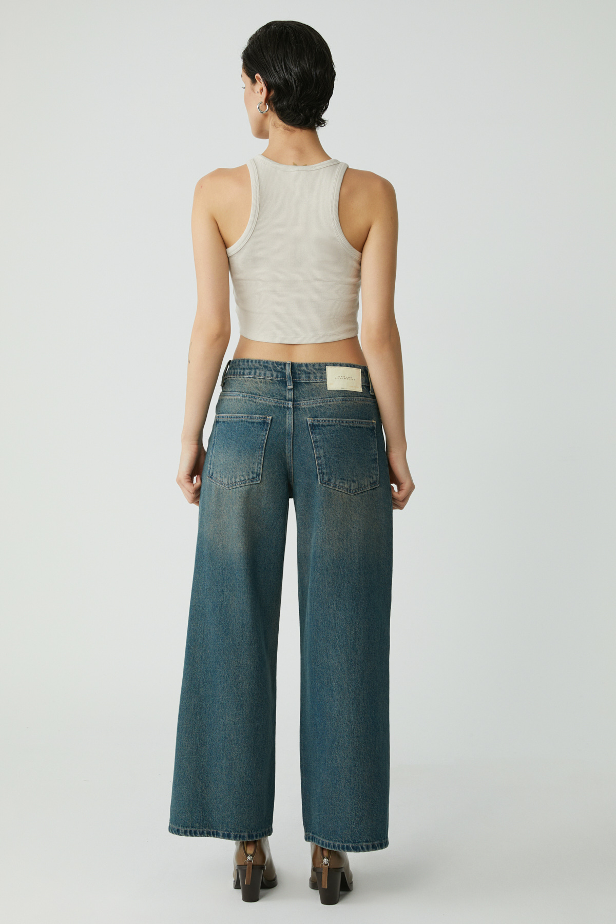 ETHIQUET JOYCE Kadın Slim Fit Dar Kalıp Sıfır Kol Bisiklet Yaka Örme Crop AÇIK GRİ Atlet görsel 5