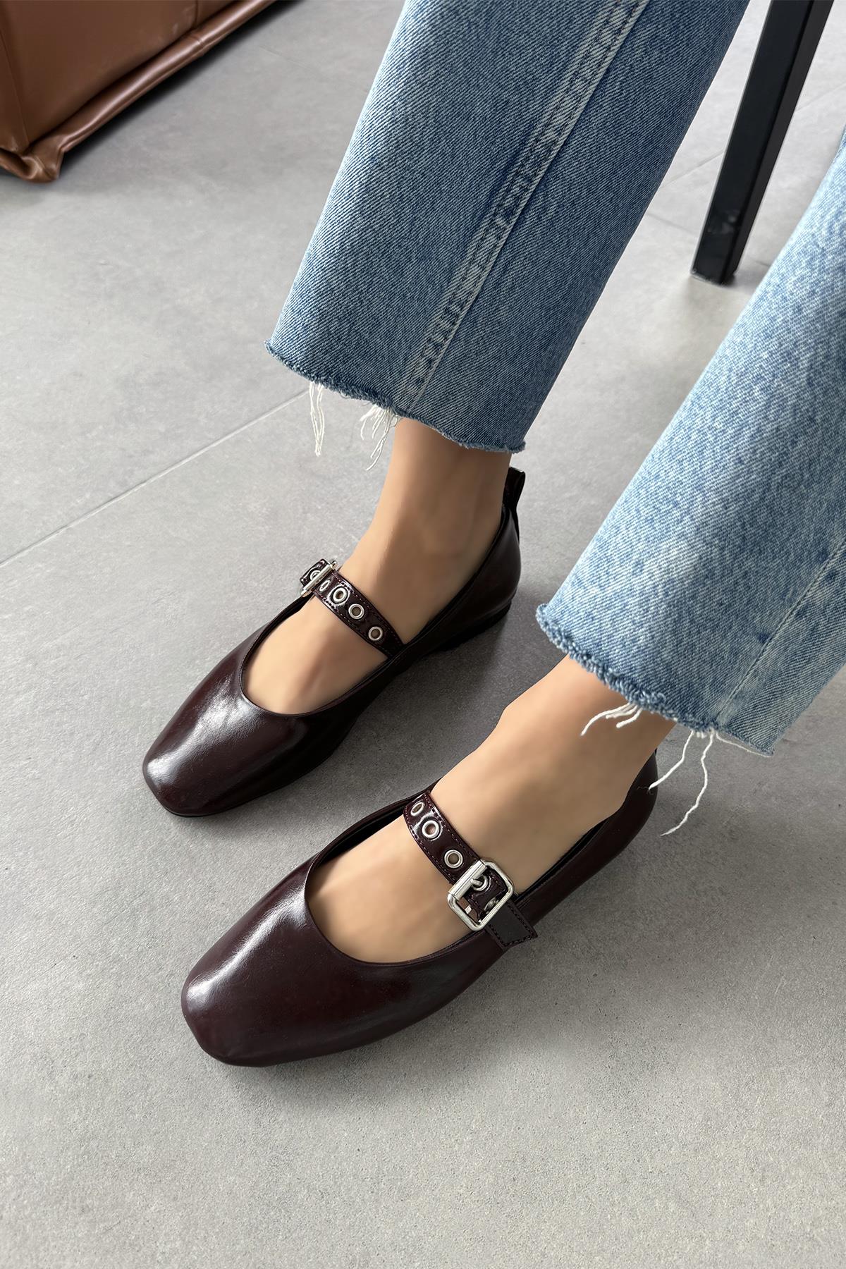 Straswans Jules Kadın Kemer Detay Kırışık Deri Babet Bordo