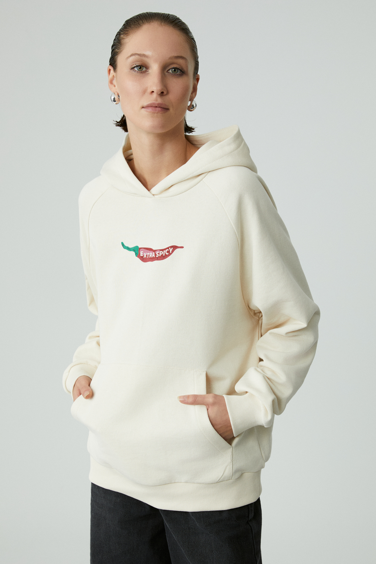 GRIMELANGE CHILLI Kadın Oversize Şardonlu Kapüşonlu Baskılı Kanguru Cepli EKRU Sweatshirt görsel 2