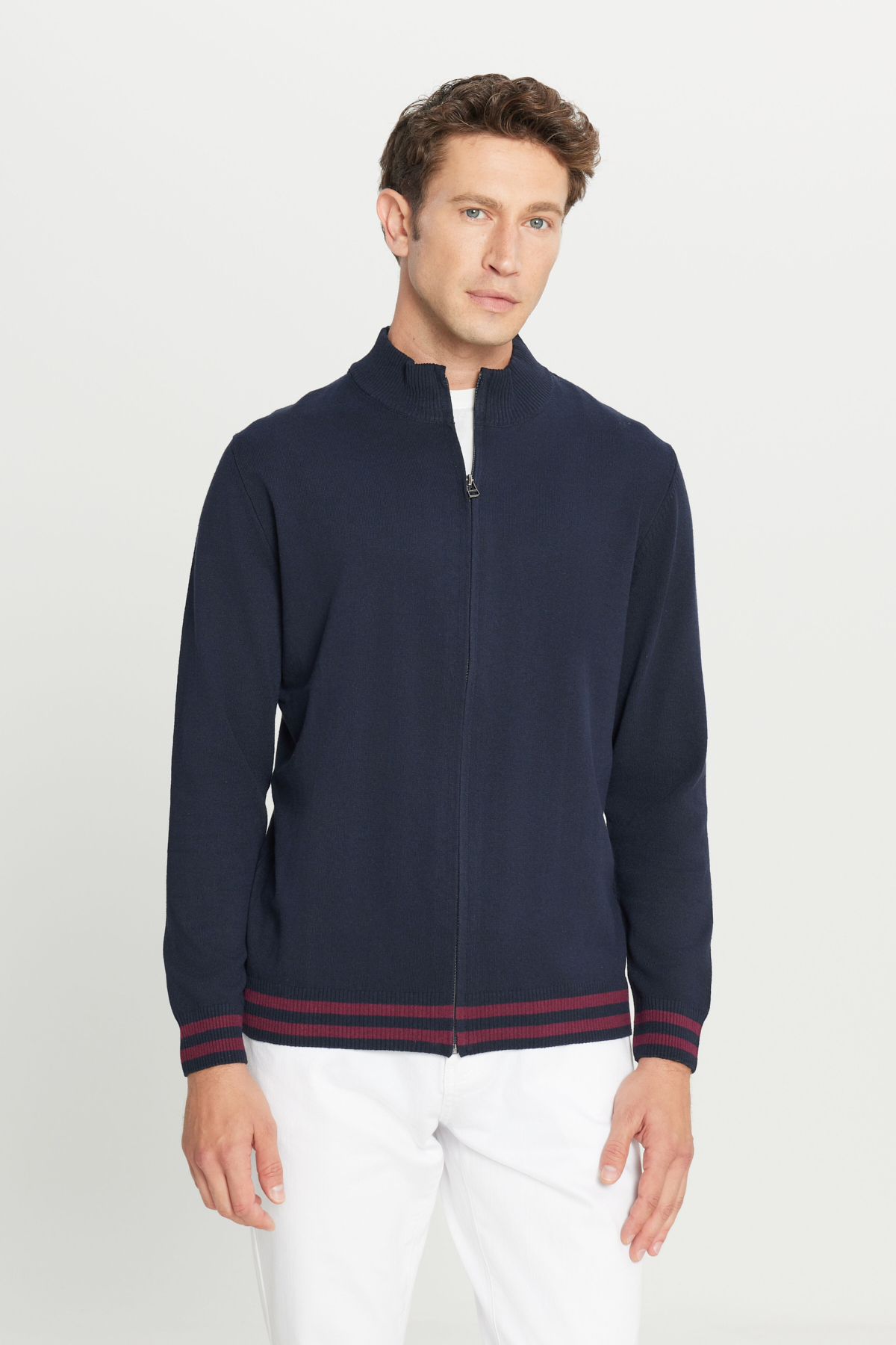 AC&Co / Altınyıldız Classics Lacivert Pamuklu Standart Fit Normal Kesim Dik Yaka Triko Erkek Fermuarlı Sweatshirt Hırka