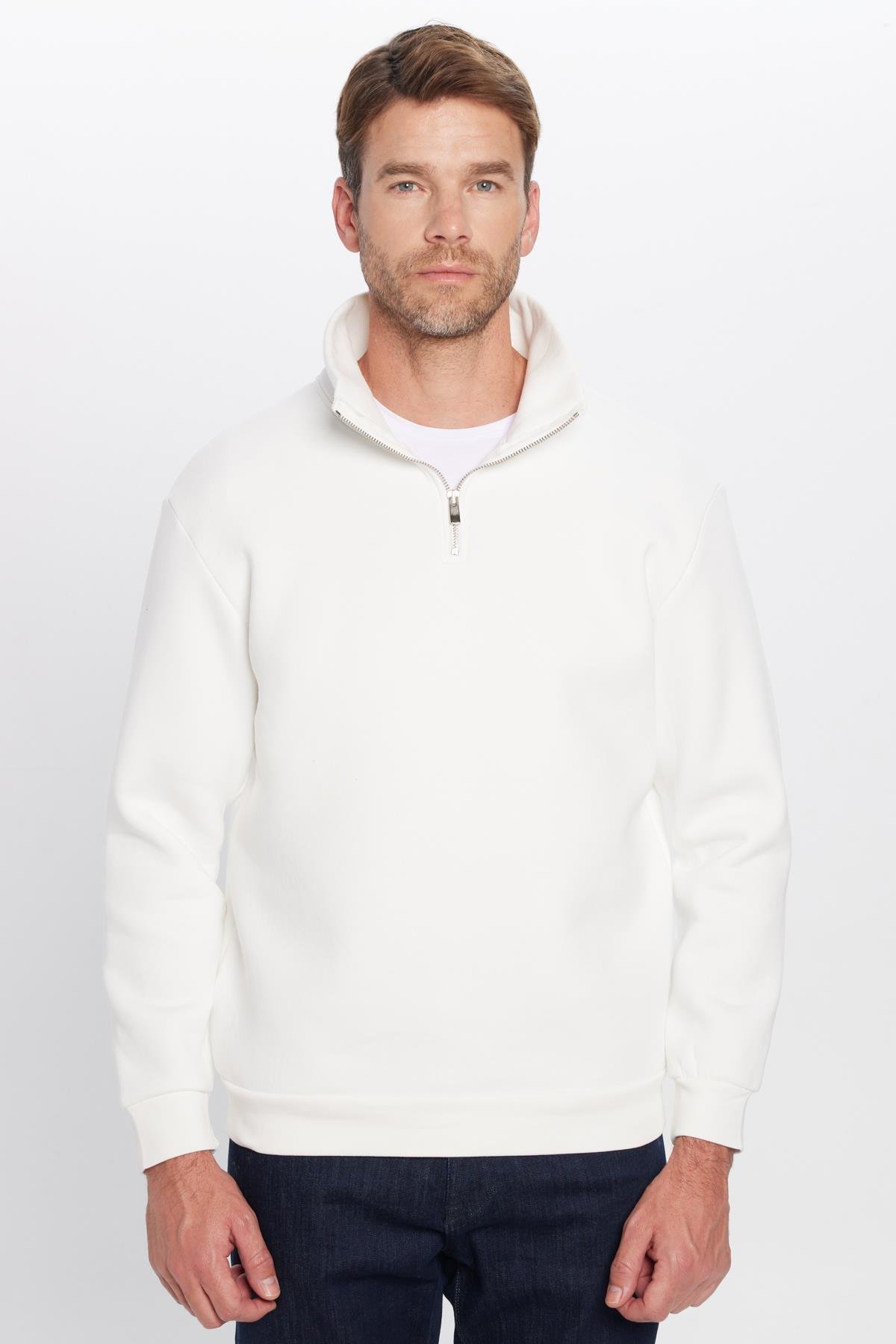 TUDORS Unisex Relax Fit Rahat Kesim Pamuklu İçi Polarlı Yarım Fermuarlı Beyaz Dik Yaka Sweatshirt görsel 6