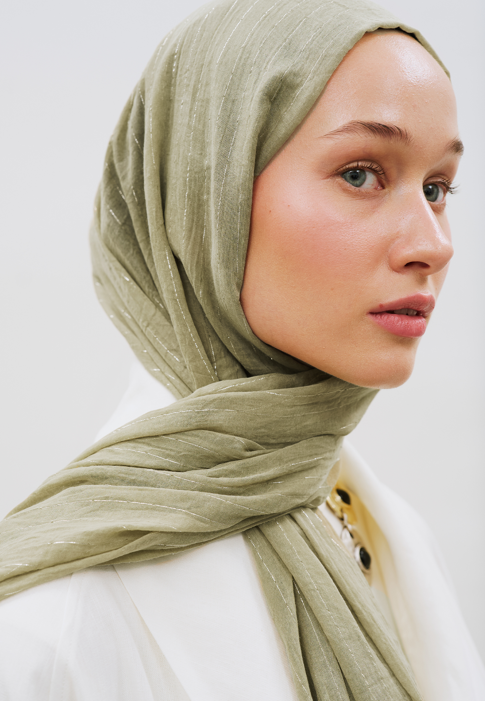 Fresh Scarfs Işıltılı Vual Şal Haki görsel 3