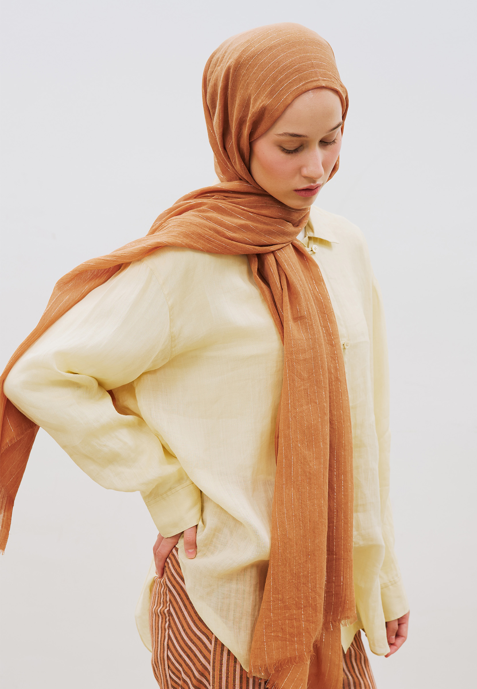 Fresh Scarfs Işıltılı Vual Şal Tarçın görsel 5