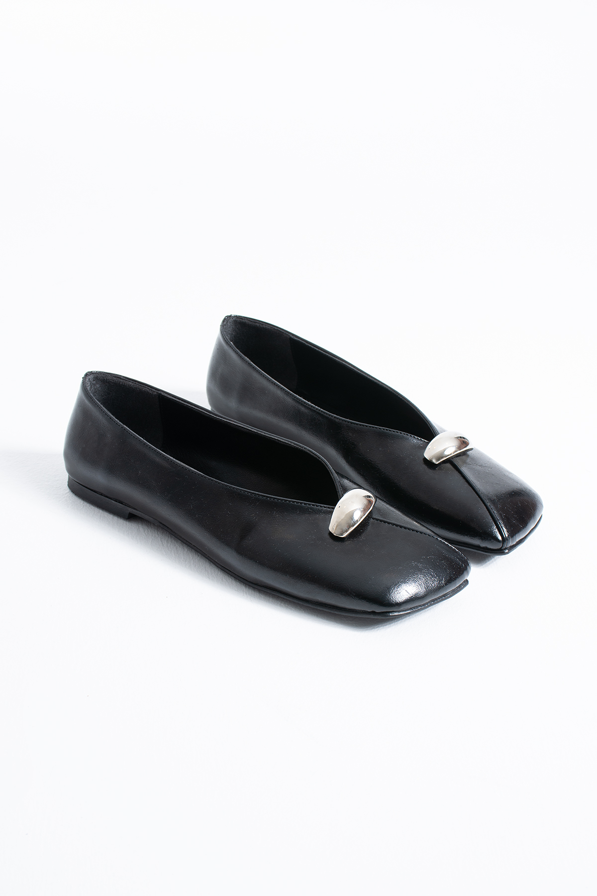DUXAL SHOES Dawn Kadın Metal Aksesuarlı Kare Burun Babet