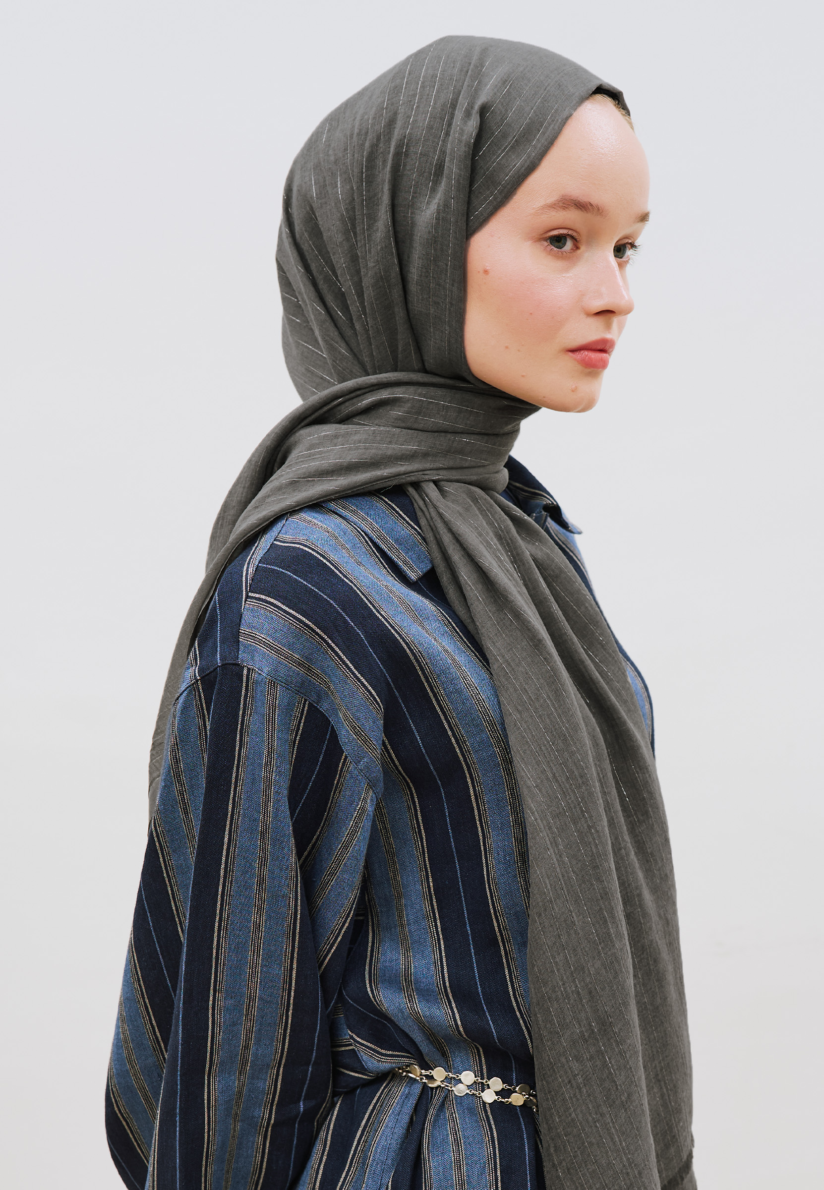 Fresh Scarfs Işıltılı Vual Şal Antrasit görsel 2