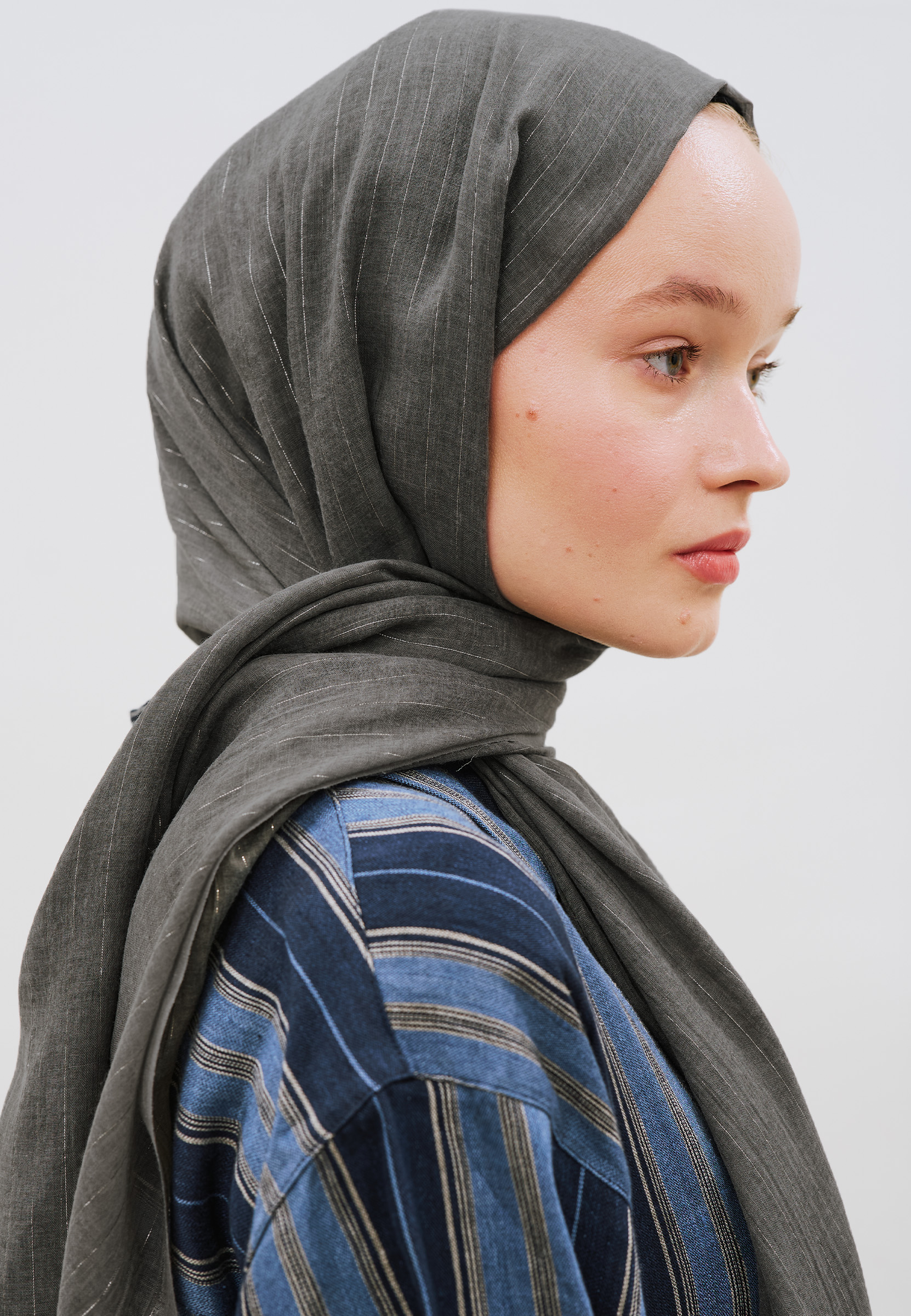 Fresh Scarfs Işıltılı Vual Şal Antrasit görsel 3