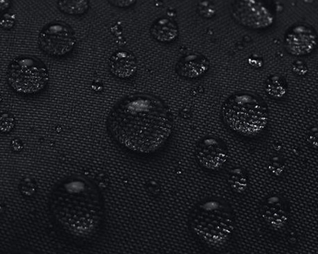 Under Armour Ua Launch Insulated Erkek Günlük Yelek 1380870-001 Siyah görsel 6