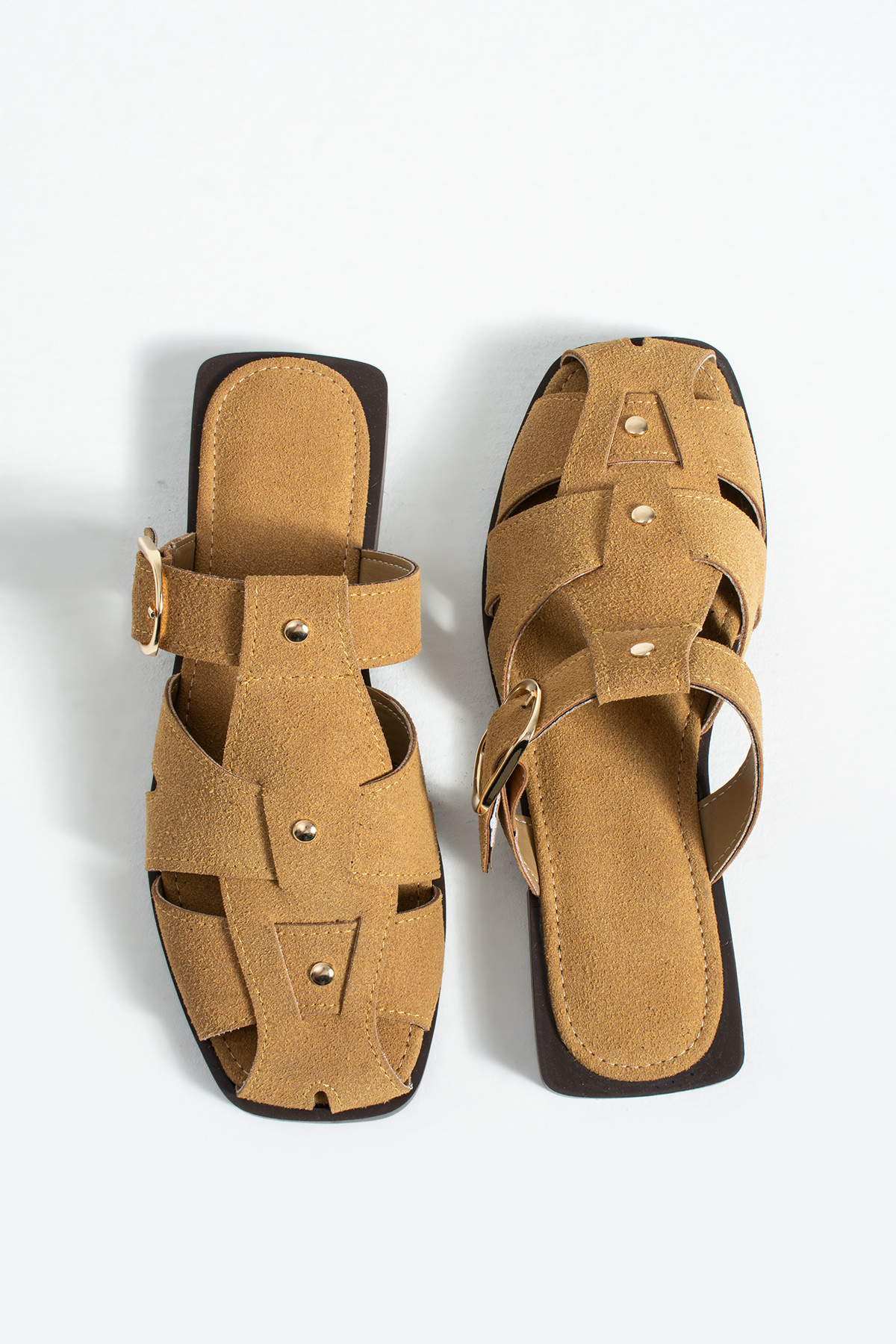 DUXAL SHOES Fabian Kadın Camel Süet Kafesli Sandalet Terlik Toka Detaylı