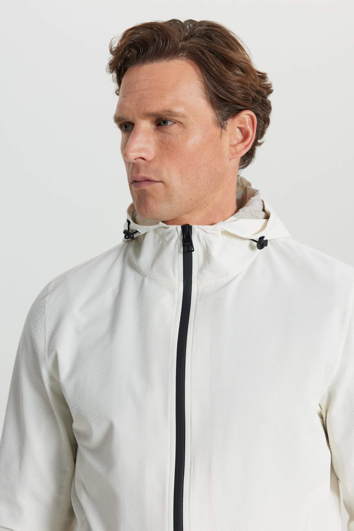 Altınyıldız Classics Erkek Ekru Softshell Rüzgar Geçirmez Standart Fit Normal Kesim Kapüşonlu Cepli Mont görsel 4