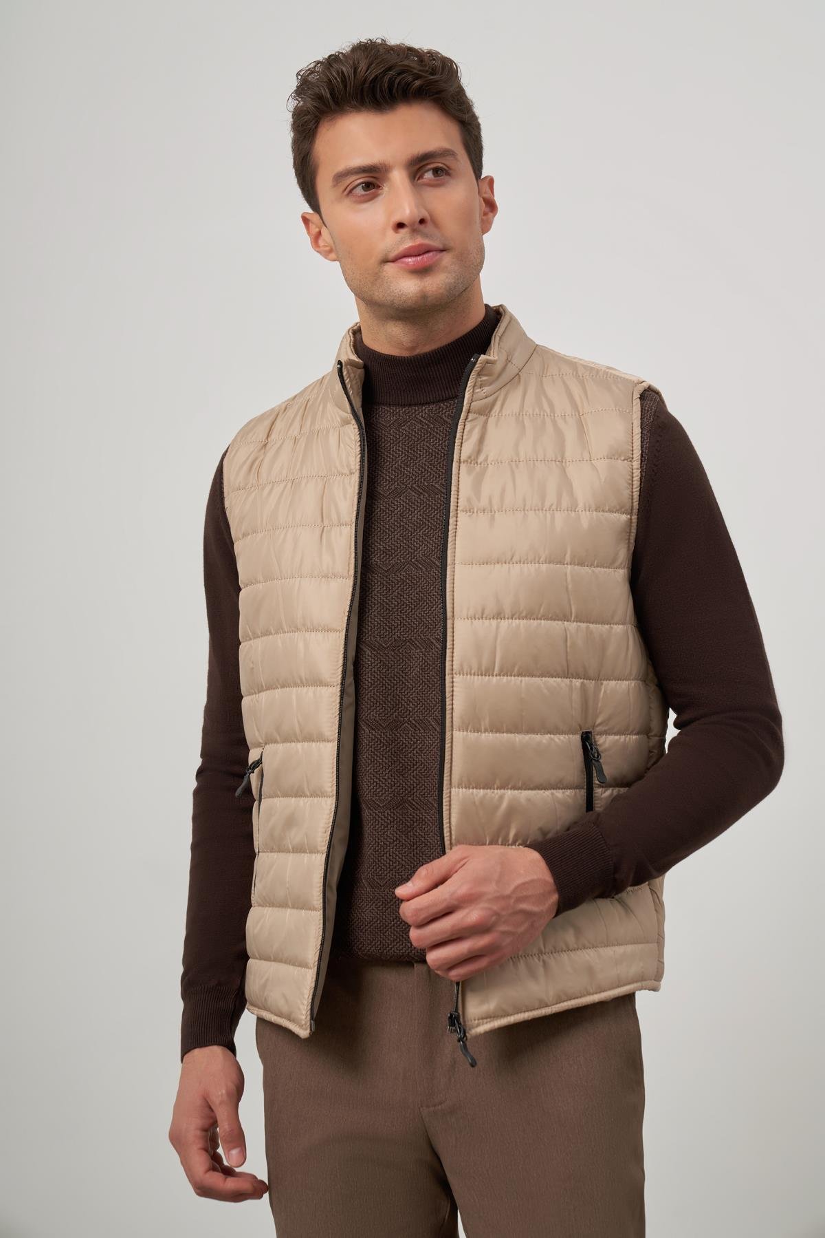İMZA Bej Kapitone Dik Yaka Düz Garnisiz-Biyesiz Slim Fit Yelek 1009245150 görsel 4
